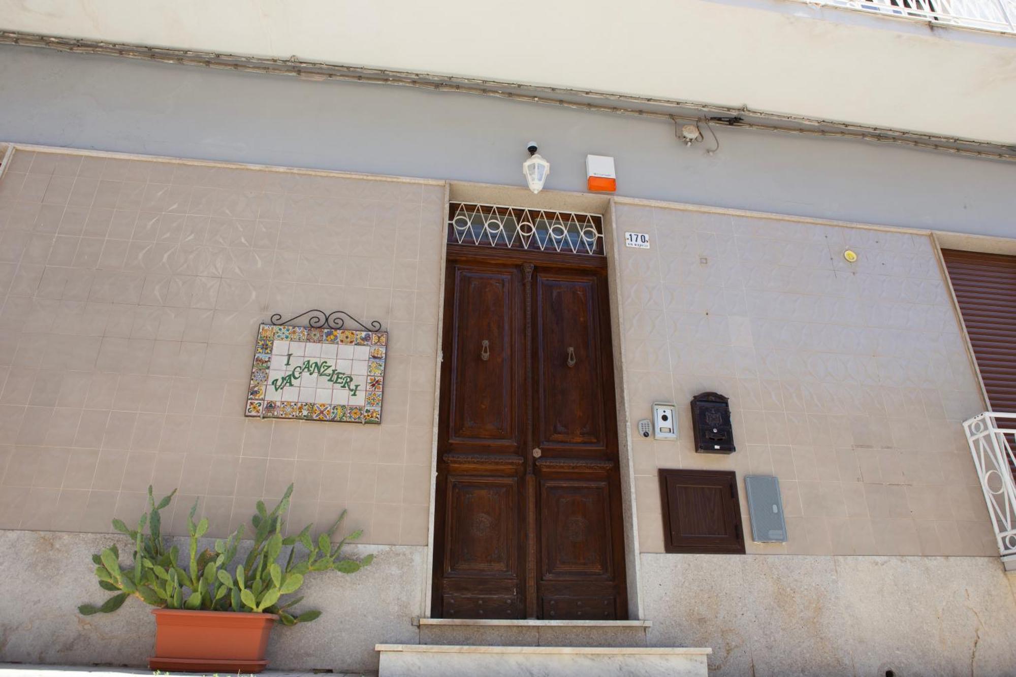 I Vacanzieri Avola Exterior foto